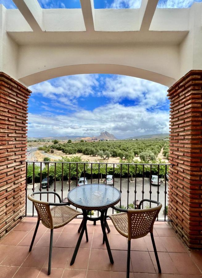 Los Dolmenes Antequera Buitenkant foto
