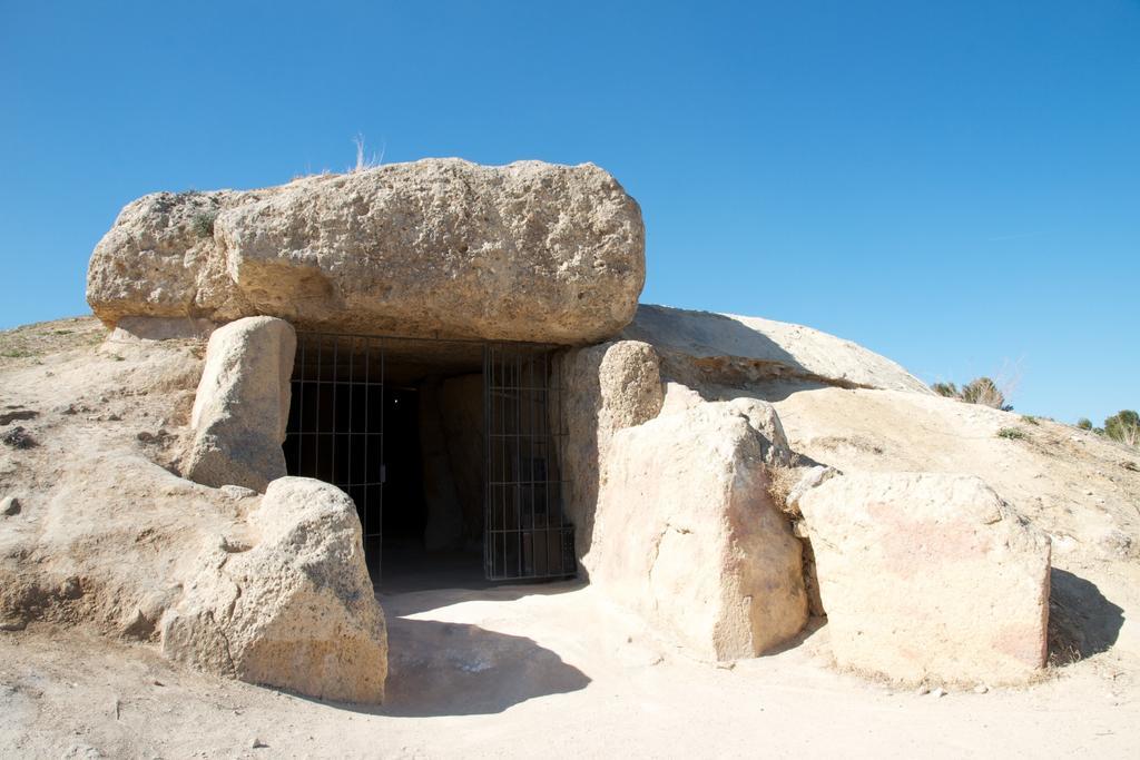 Los Dolmenes Antequera Buitenkant foto