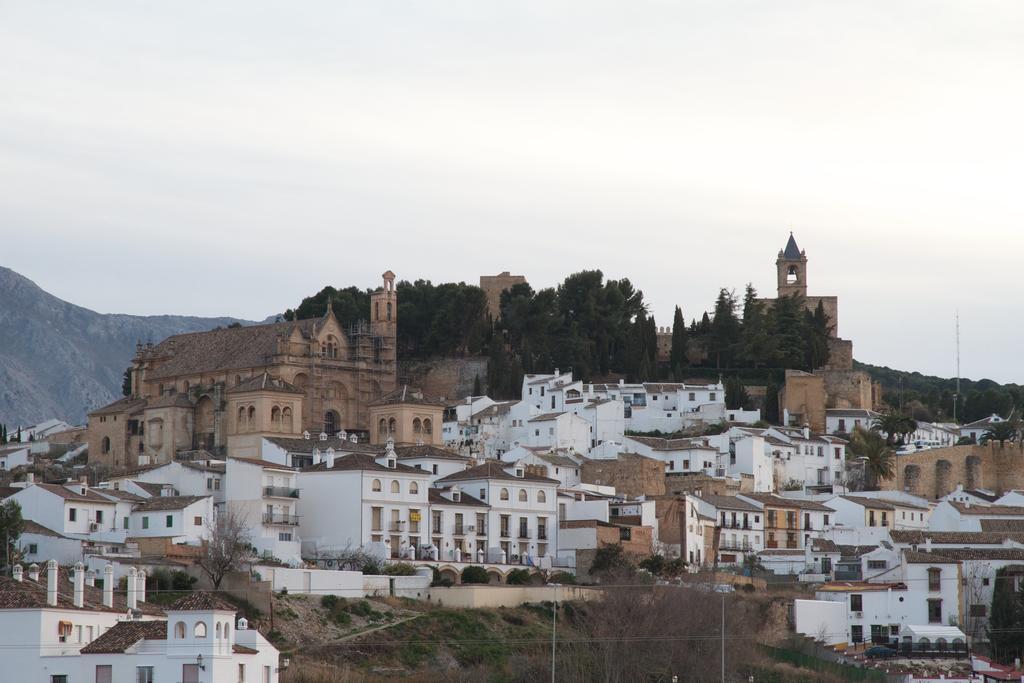 Los Dolmenes Antequera Buitenkant foto