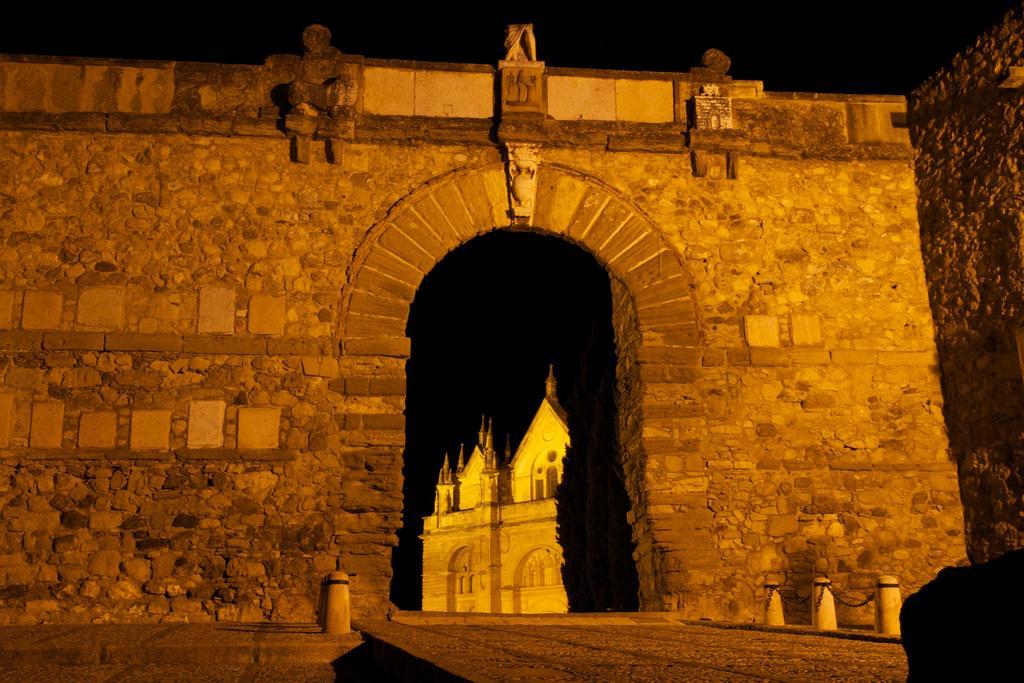 Los Dolmenes Antequera Buitenkant foto